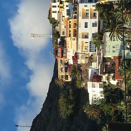 Calera Apartamentos Dominguez מראה חיצוני תמונה